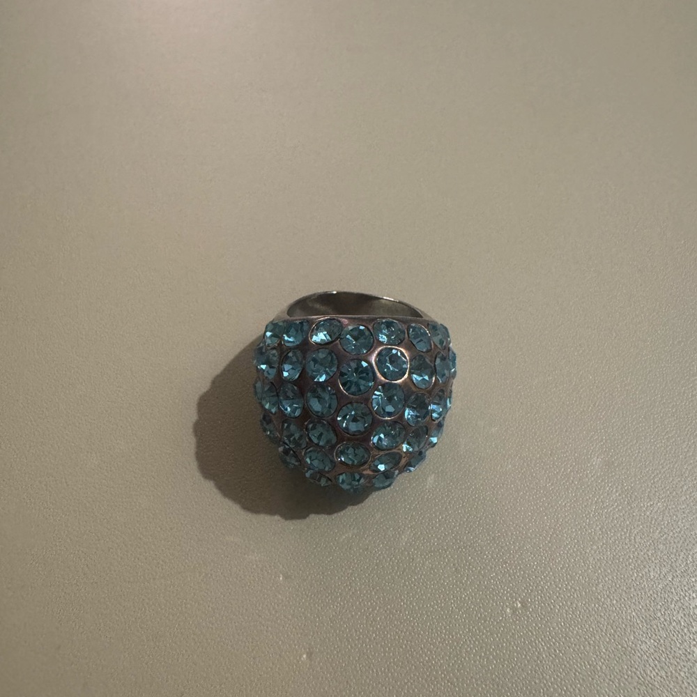 Elegant Blue Crystal Ring